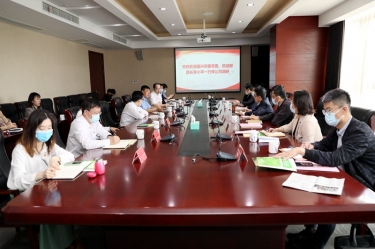 嘉興市委常委、統戰部部長李小平一行蒞臨景興紙業調研指導